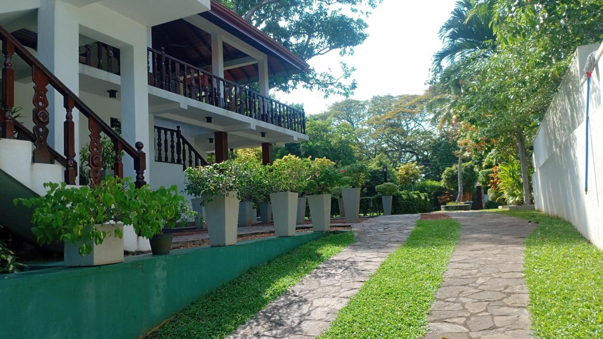 בנטוטה Rockery Villa Ayurveda מראה חיצוני תמונה
