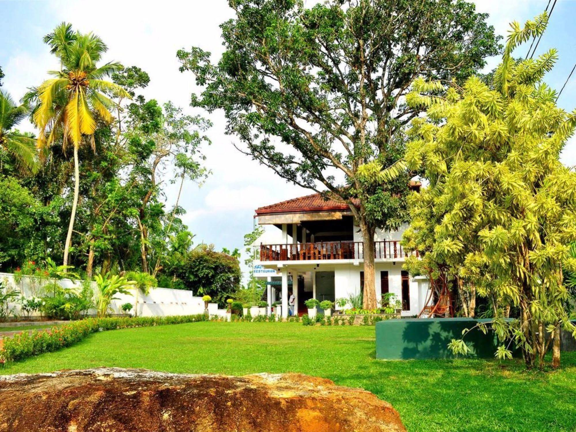 בנטוטה Rockery Villa Ayurveda מראה חיצוני תמונה